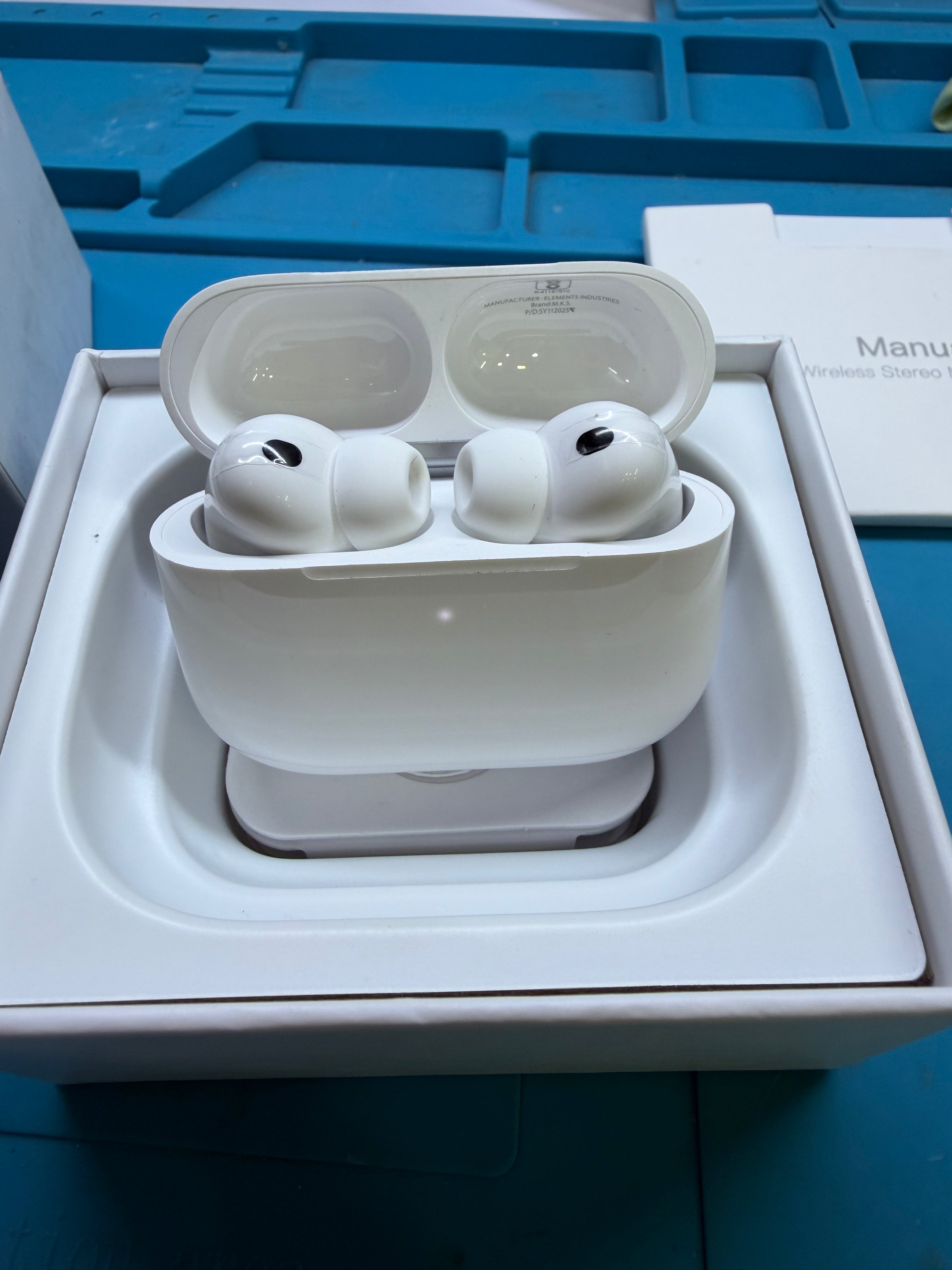 Premium Bluetooth Earbuds pro 3 – Compatible with iPhone/Android, Noise Cancelling