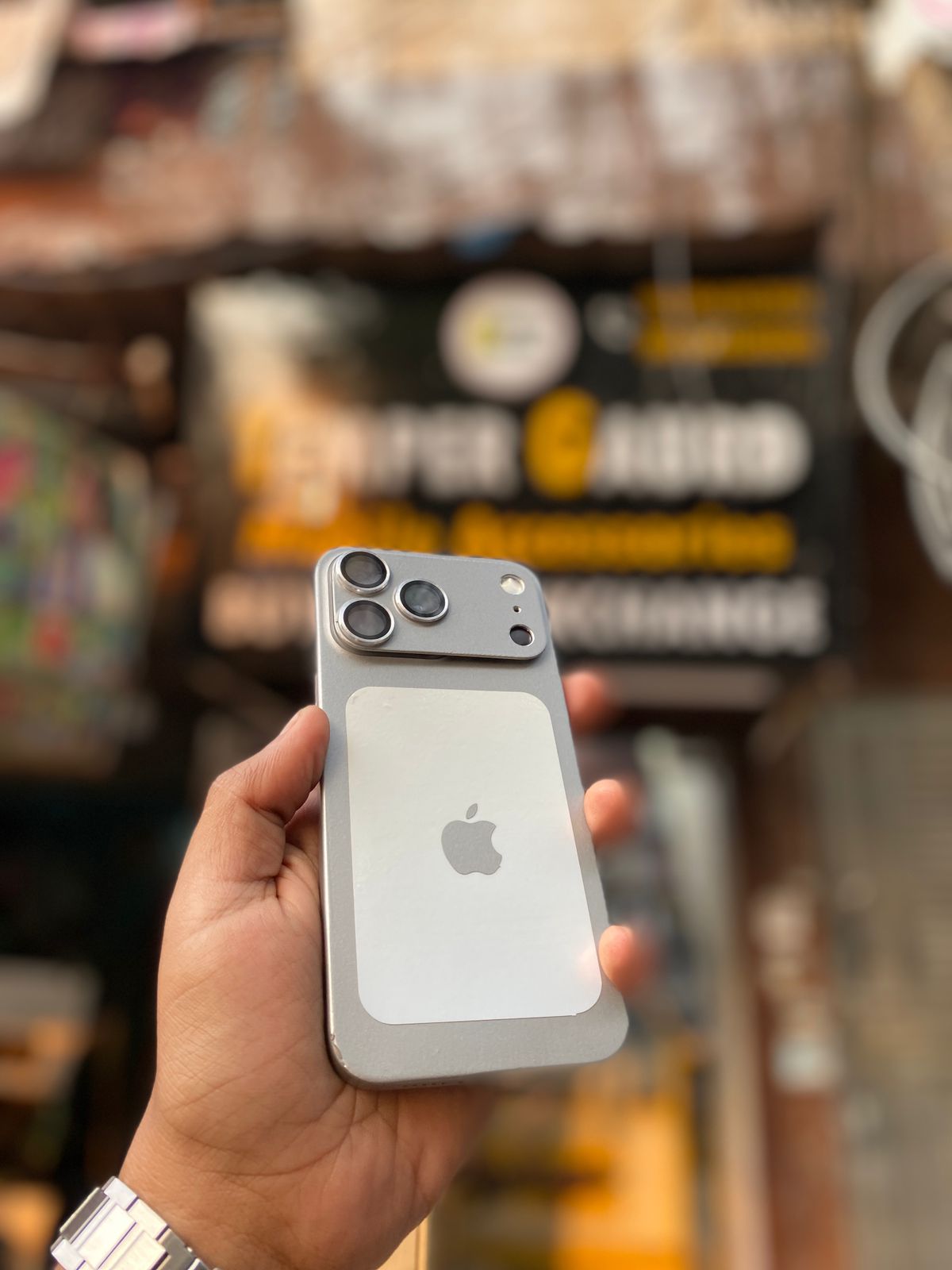 “A Look Like a 17 Pro – All Selected Model Skin Upgrade Kit”