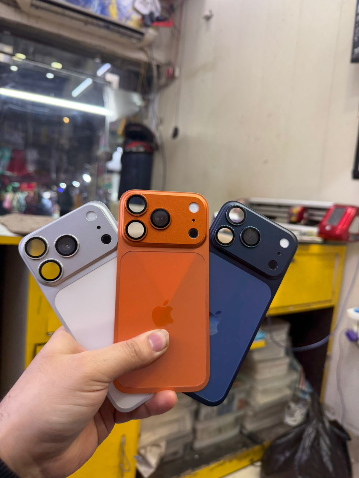 Premium Flash Hide Metal Sheet For 15pro,15pro max,16pro ,16pro max  → 17 Pro/max