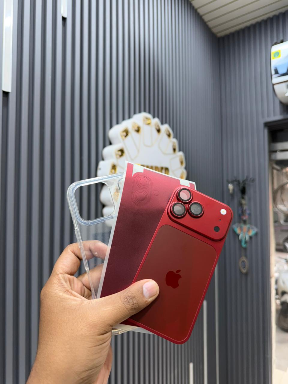 Premium Flash Hide Metal Sheet For older phone  → 17 Pro/max